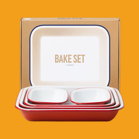 Falcon Enamelware Bake Set in Pillarbox red