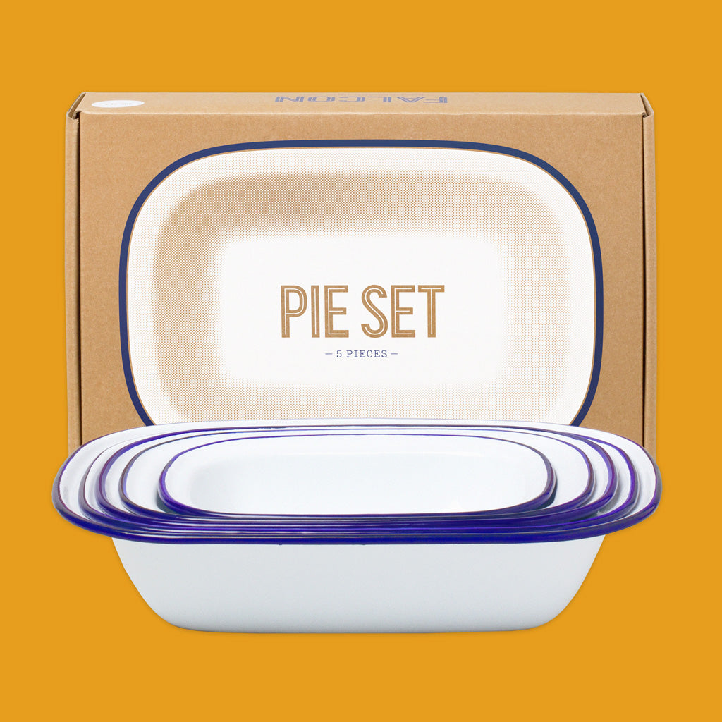 Falcon Enamelware Pie Set | White